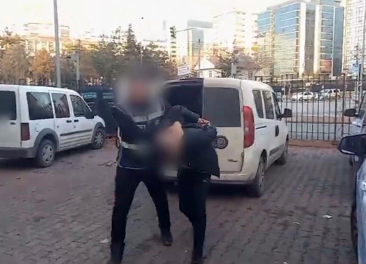 Kayseri\'de Hırsızlık Cezalı Şahıs Yakalandı