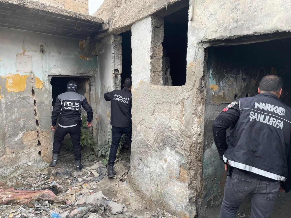 Şanlıurfa\'da Uyuşturucu Operasyonunda 17 Tutuklama