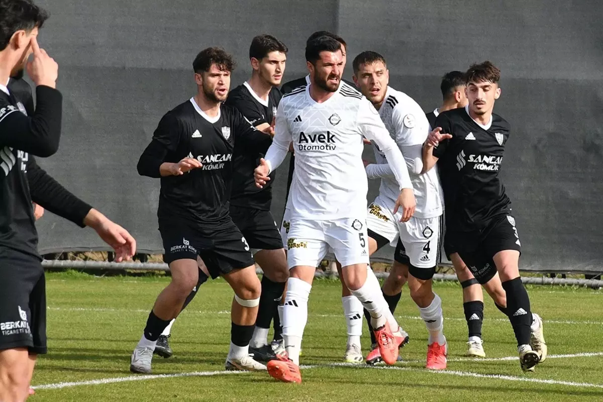 Somaspor Hazırlık Maçında Altay\'ı 1-0 Geçti