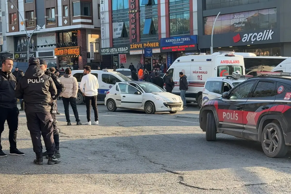 Sultangazi\'de şüpheli aracın bagajından kadın cesedi çıktı