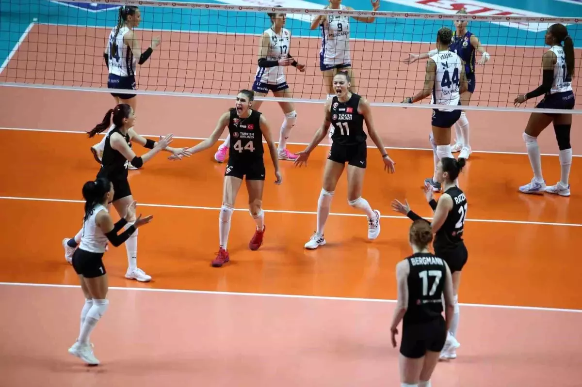 THY Voleybol Takımı Play-off\'a Çıkıyor