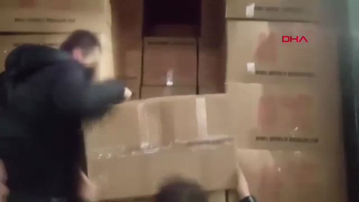 Yalova\'da Kaçak Sigara Operasyonu: 10 Milyon Lira Değerinde Makaron Ele Geçirildi