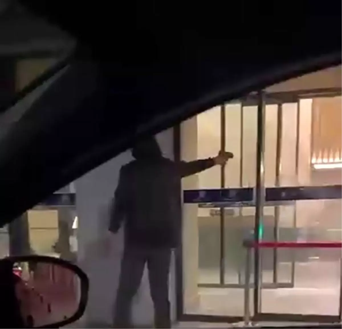 Zeytinburnu\'nda Silahlı Saldırı