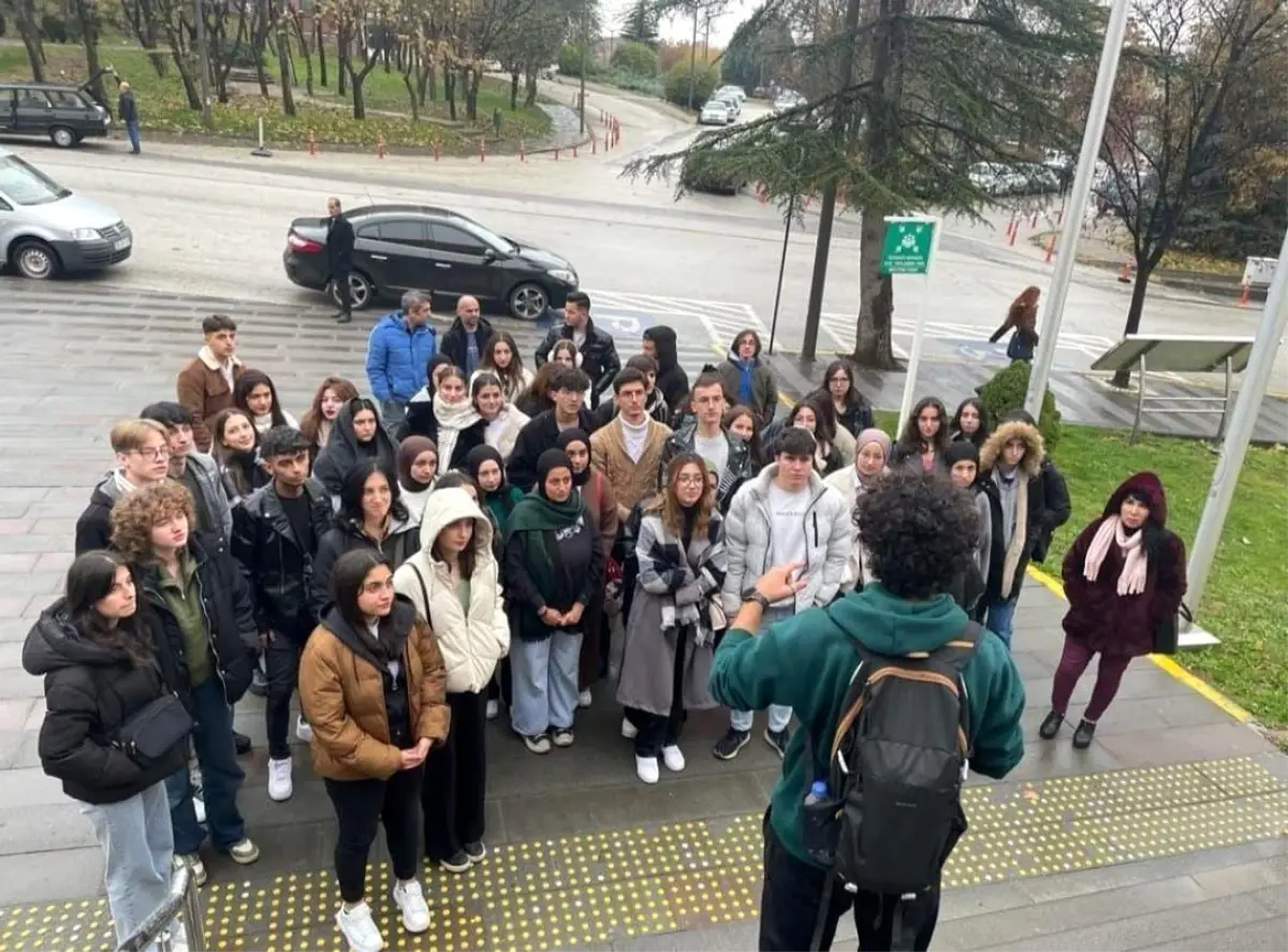 Anadolu Üniversitesi\'nde Tanıtım Turları