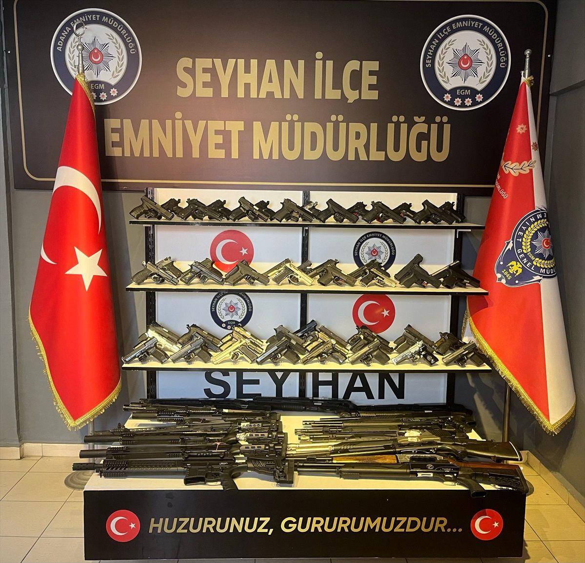 Adana\'da 56 Silah Ele Geçirildi