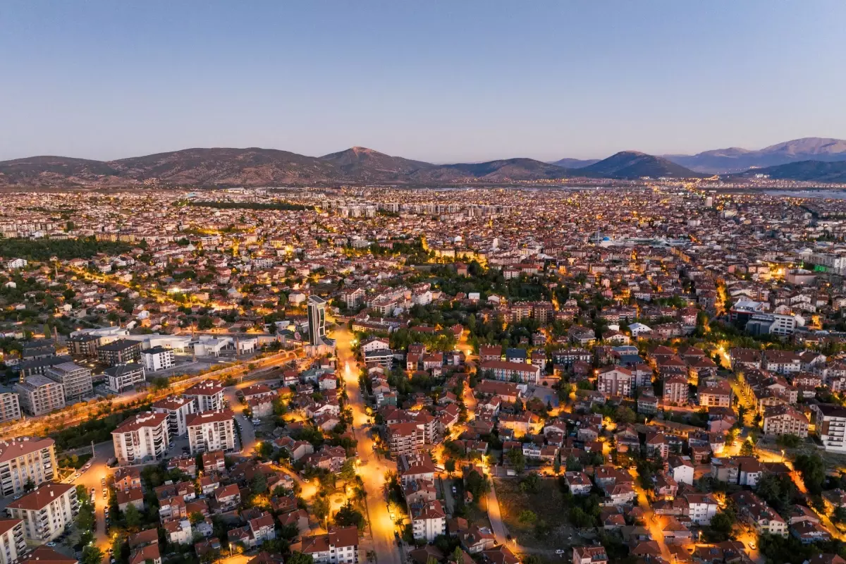 AEDAŞ, Yılbaşı Gecesi İçin Elektrik Tüketiminde Artışa Hazırlandı