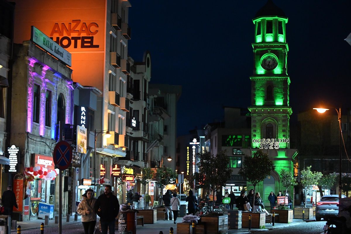 Çanakkale\'de Farkındalık İçin Yeşil Işık