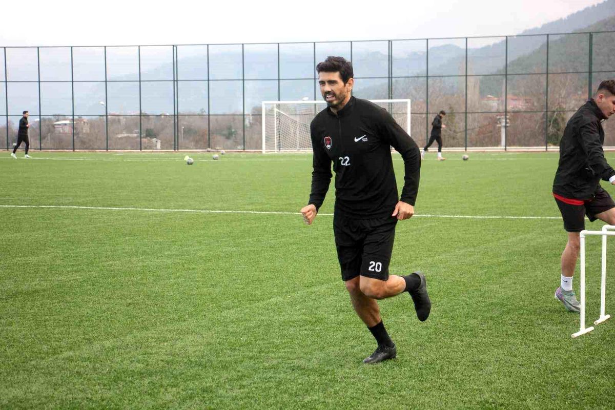 Denizli İdmanyurdu, deneyimli savunmacıyı renklerine bağladı