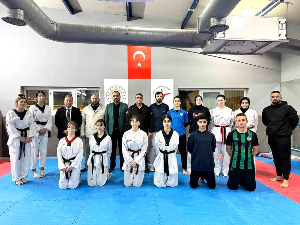 Sakarya Büyükşehir Spor Kulübü, 21 Sporcu ile Şampiyonalara Katılıyor