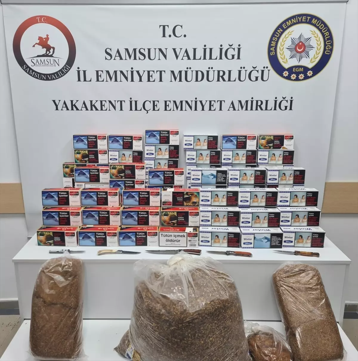 Samsun\'da Kaçak Tütün ve Makaron Ele Geçirildi