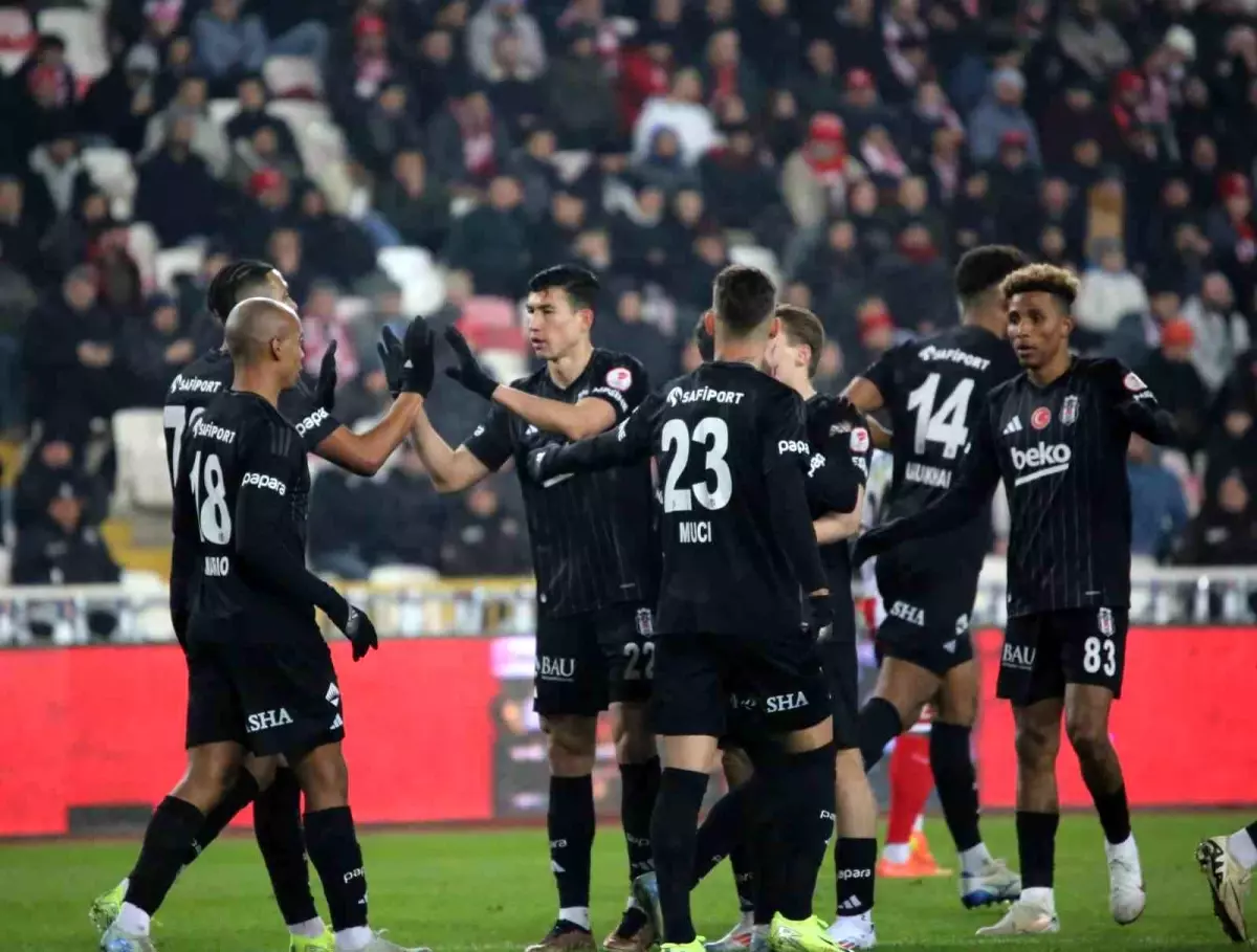 Beşiktaş İlk Yarıda Önde