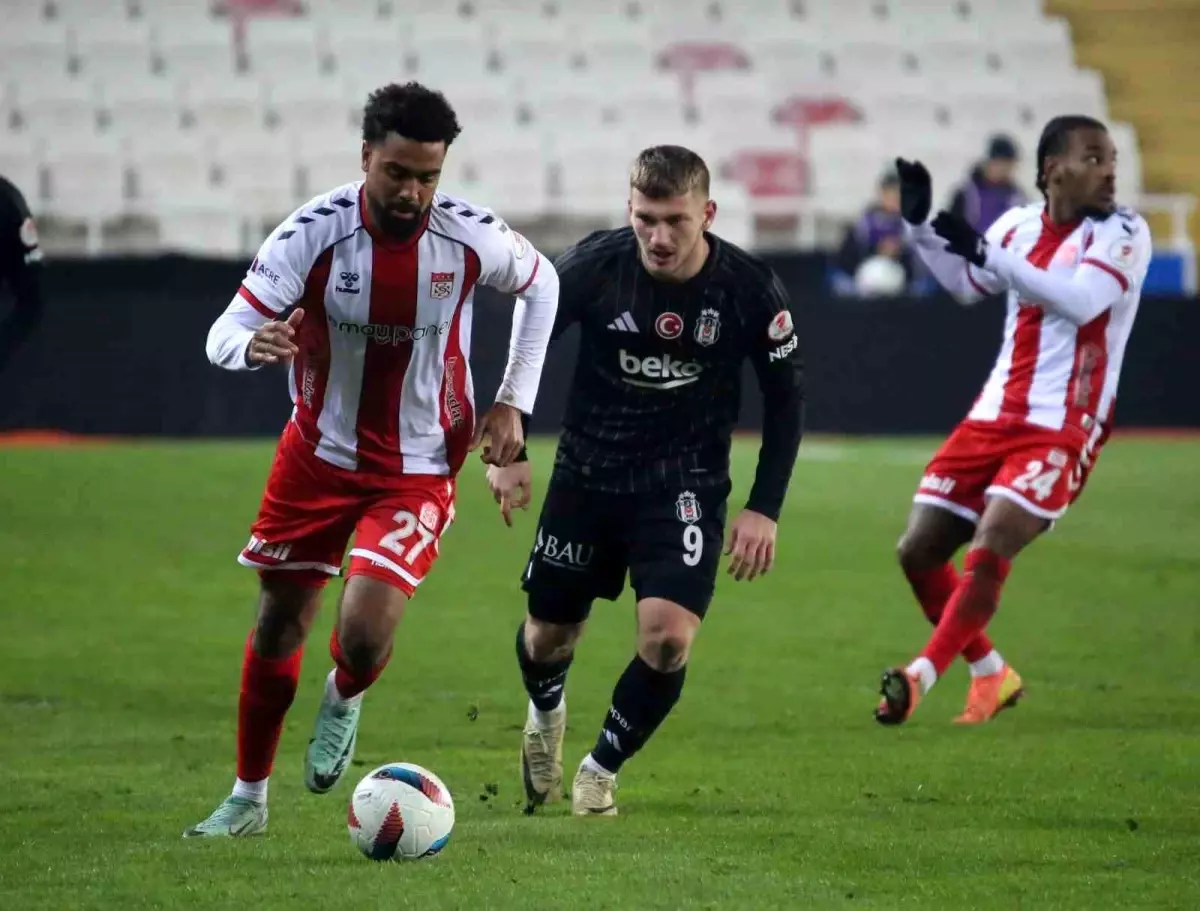 Sivasspor, Beşiktaş\'a 1-0 Mağlup Oldu