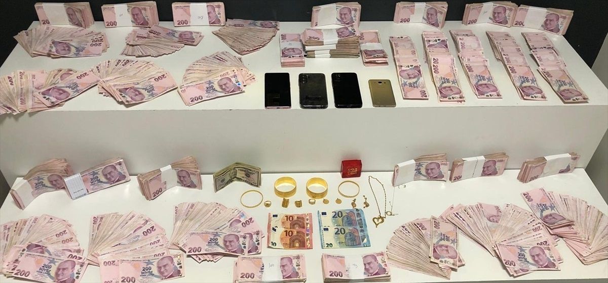 Antalya\'da Dolandırıcılık Operasyonu