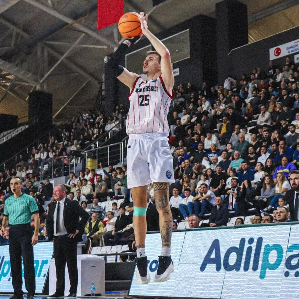 Manisa Basket, Chemnitz\'i Geriden Gelip Yendi