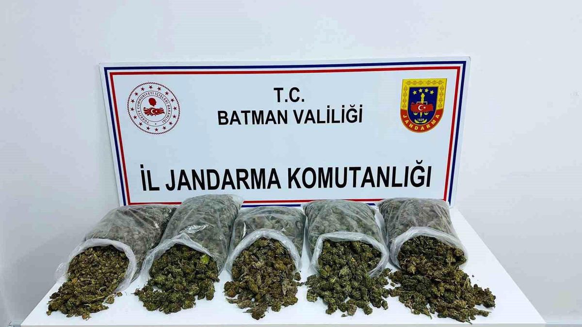 Batman\'da Uyuşturucu Operasyonu: 10 Kilodan Fazla Ele Geçirildi