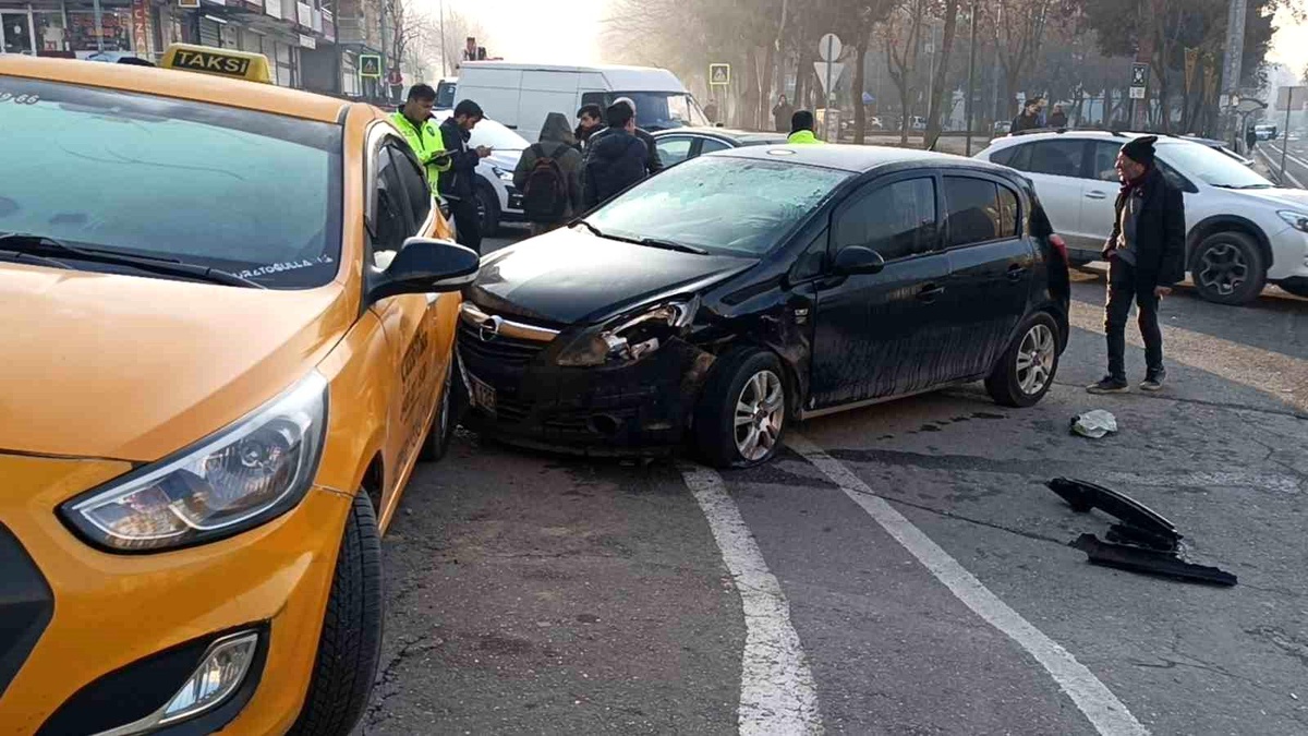 Batman\'da Trafik Kazası: 1 Yaralı