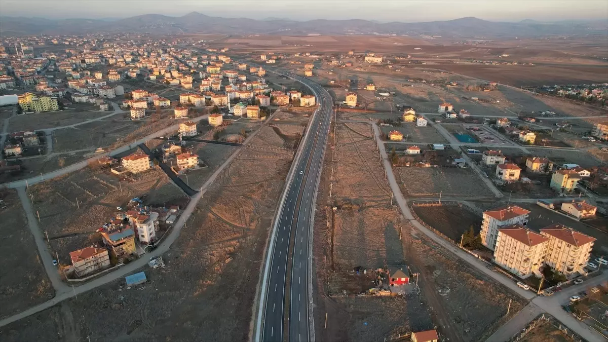 Çubuk-Şabanözü kara yolunun yapımı tamamlanan bölümü trafiğe açıldı