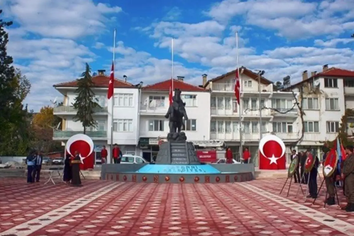 Devlet Bahçeli Caddesi\'nin ismi Sinan Ateş olarak değiştirildi