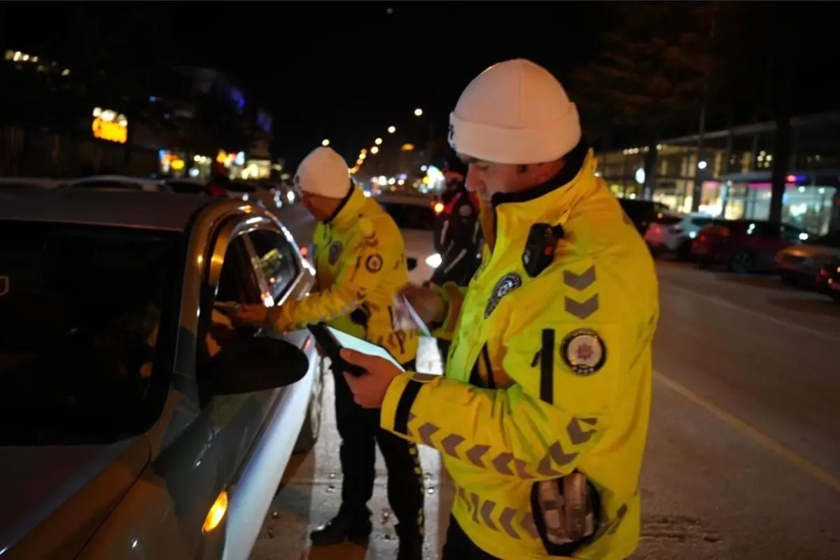 Isparta\'da Trafik Denetimleri: 233 Araç Ceza Aldı