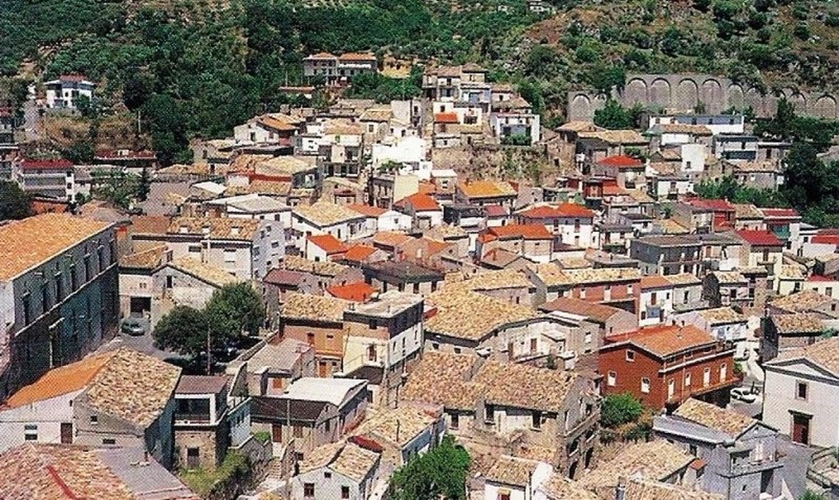 İtalya\'da Acil Tıbbi Yardım Yasaklandı