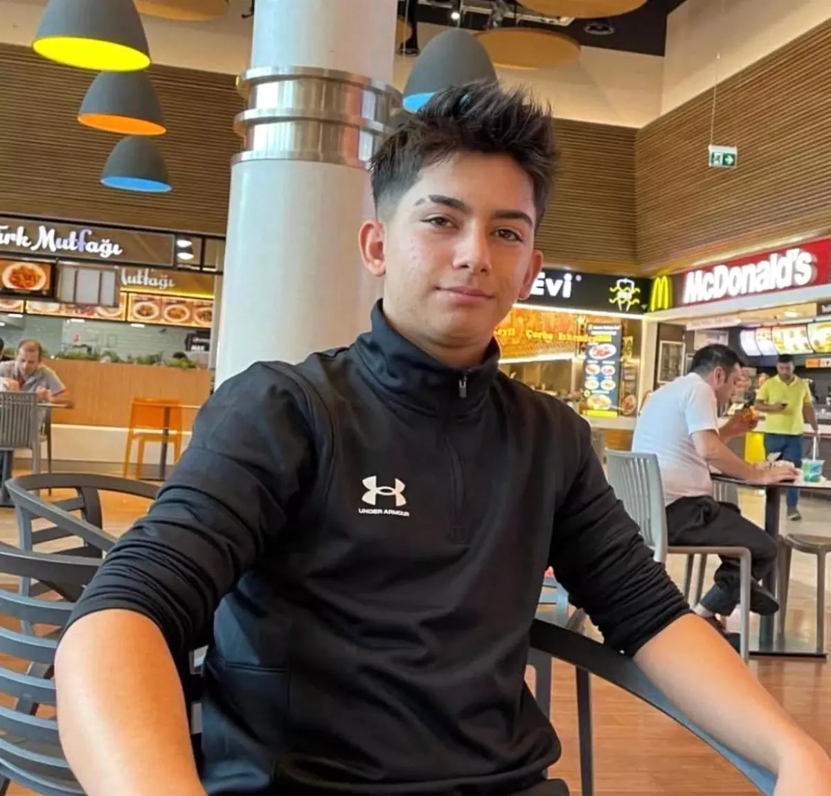 Antalya\'da Motosiklet Kazası: 16 Yaşındaki Çocuk Hayatını Kaybetti