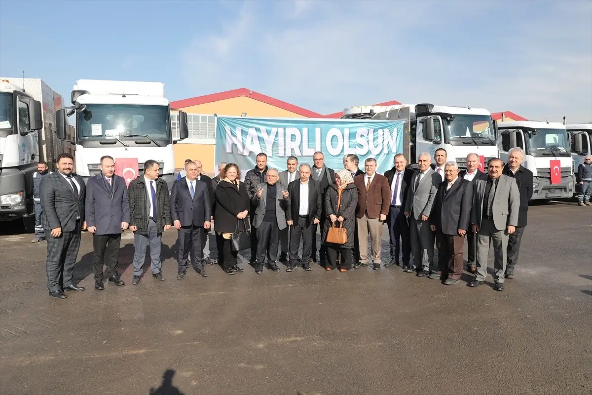 Kayseri\'ye 310 Milyon Liralık 21 İş Makinesi