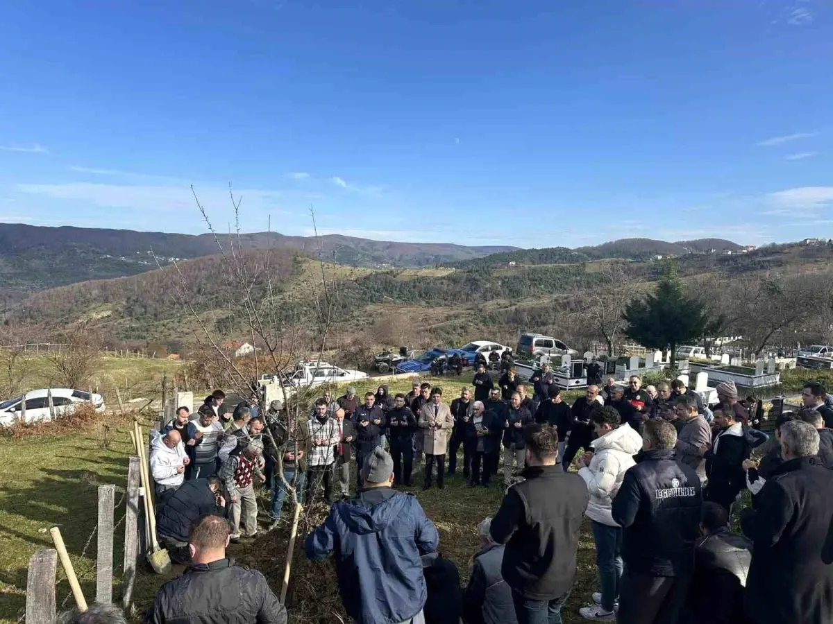 Kıbrıs Gazisi Mehmet Özmen Son Yolculuğuna Uğurlandı