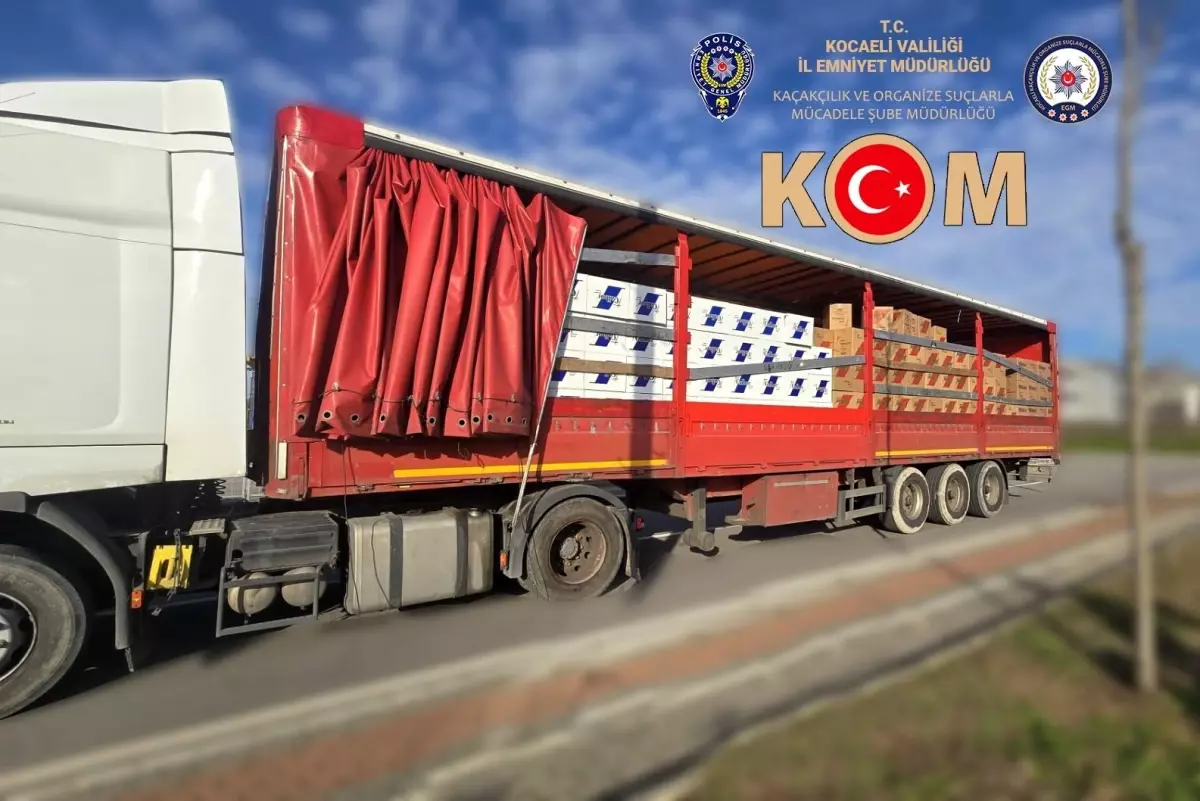 Kocaeli\'de Tırda 9 Milyon Sahte Makaron Ele Geçirildi