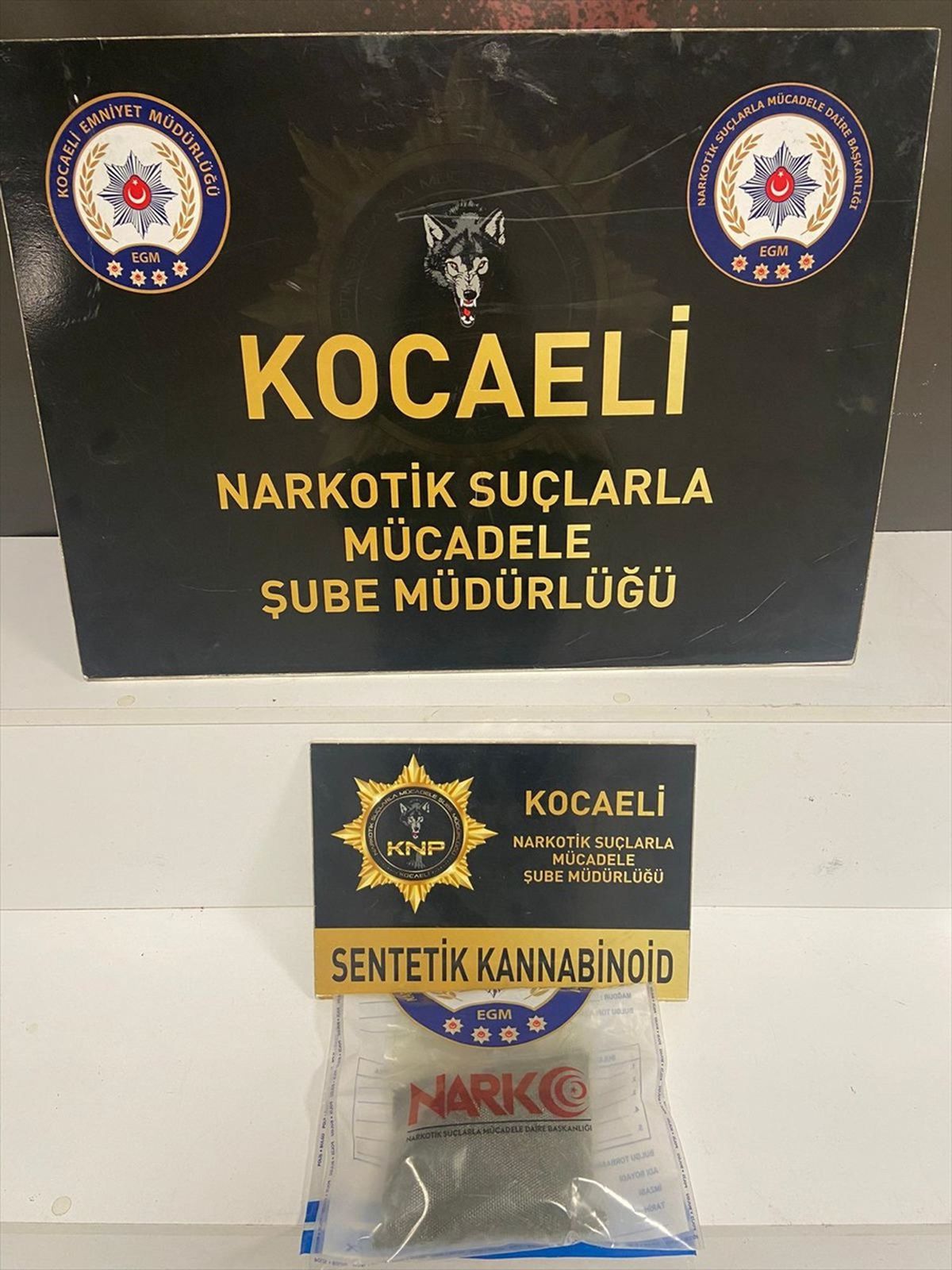Kocaeli\'de Uyuşturucu Operasyonu: 5 Tutuklama