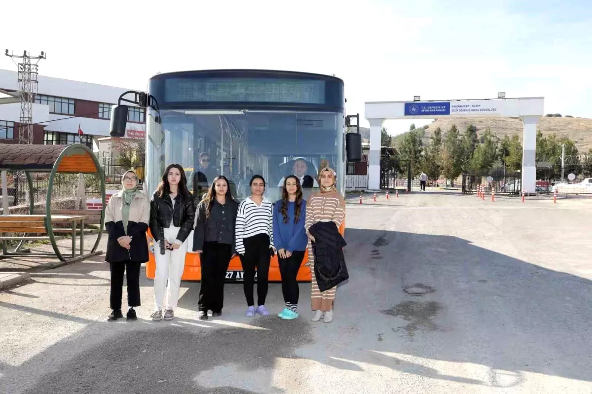 Gaziantep\'te Öğrenci Ulaşımında İyileştirme: Yeni Otobüs Seferleri Başlatıldı