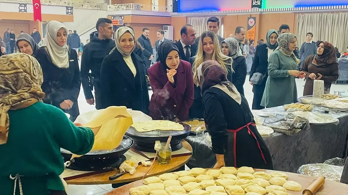 Kurtalan\'da Kimsesiz Çocuklar İçin Kermes