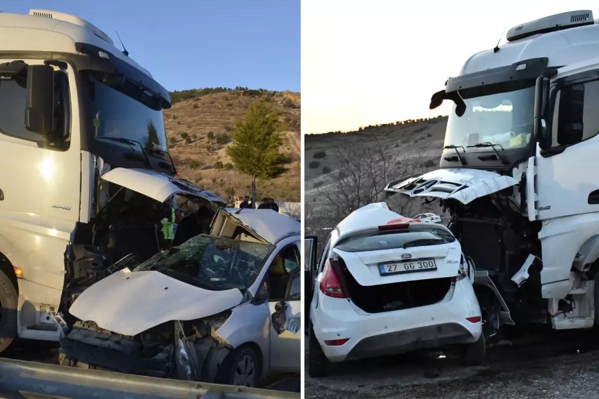 Adıyaman\'da akaryakıt tankeri ile otomobil çarpıştı: 4 ölü, 3 yaralı