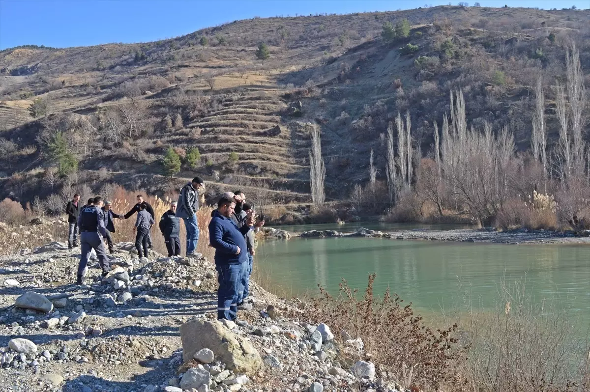 Kayıp Nuriye Parmaksız İçin Arama Çalışmaları Devam Ediyor