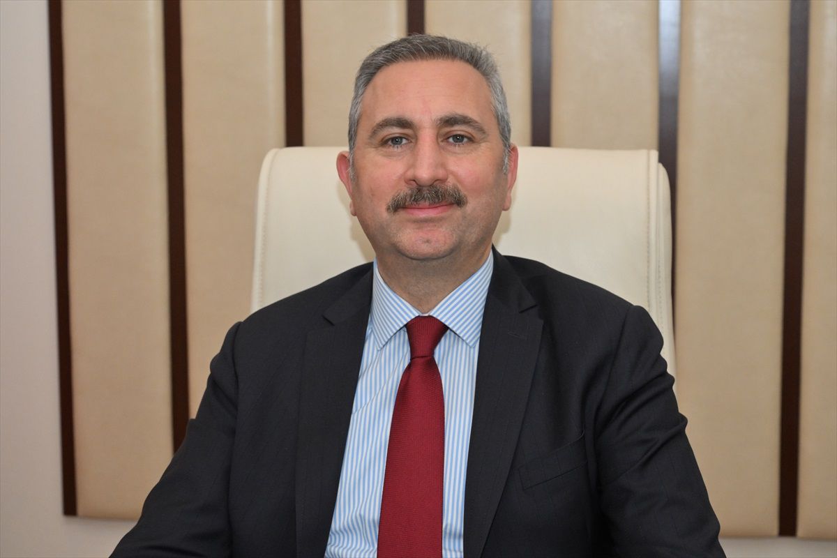 Gül, \'Yılın Kareleri\' Oylamasına Katıldı
