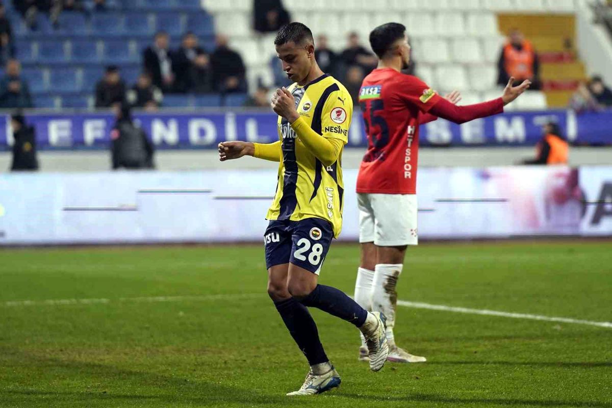Bartuğ Elmaz Fenerbahçe\'deki İlk Golünü Attı