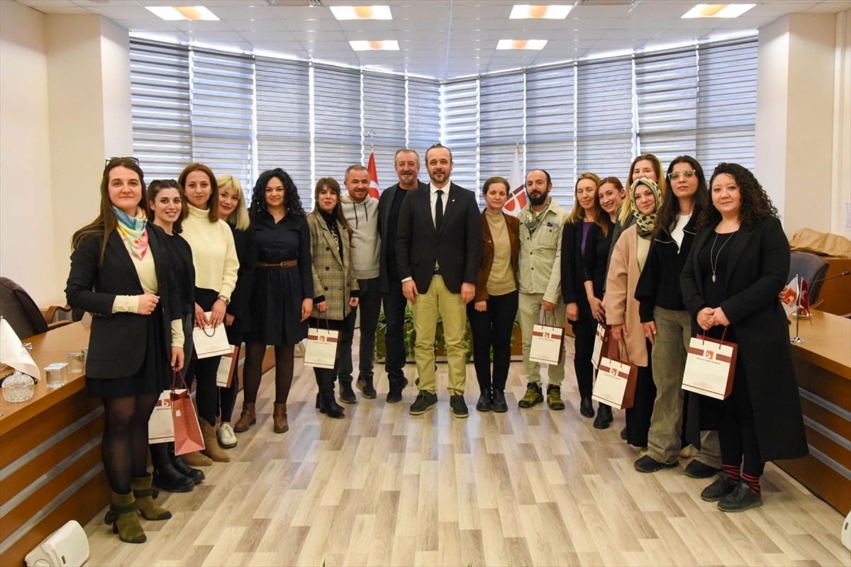 BŞEÜ Rektöründen Seramik Öğrencilerine Destek
