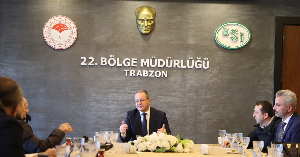 DSİ Müdürü\'nden Gazetecilere Kutlama