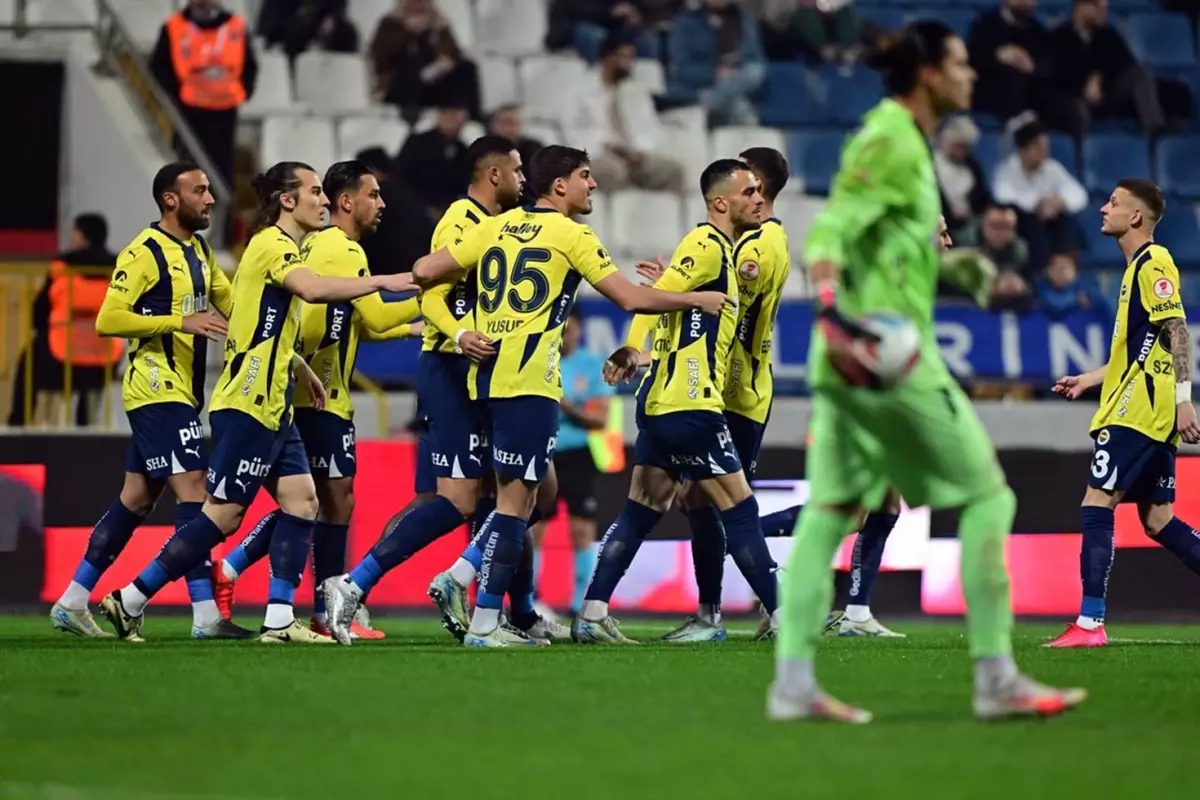 Fenerbahçe, Ziraat Türkiye Kupası\'nda Kasımpaşa\'yı 3-0 yendi