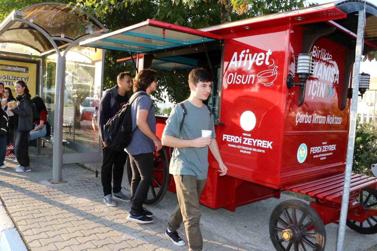 Manisa\'dan Öğrencilere Sıcak Destek: Günaydın Çorbası Projesi