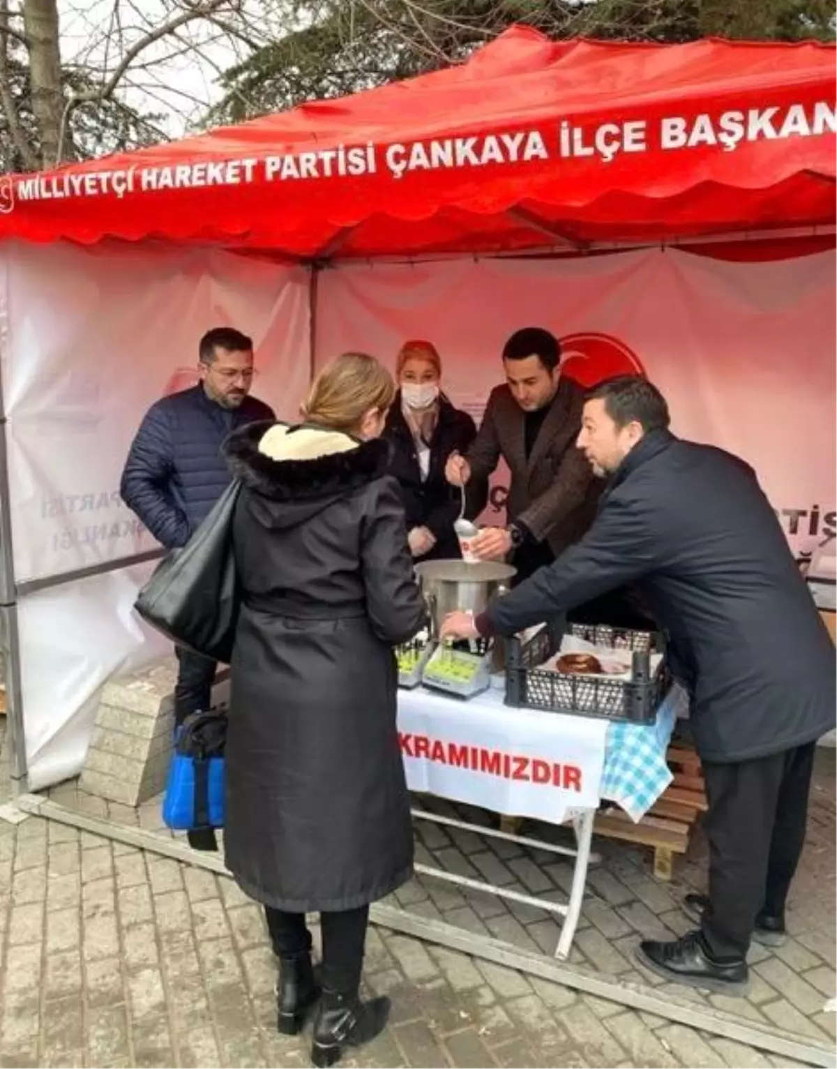 MHP Çankaya\'dan Sıcak Çorba İkramı