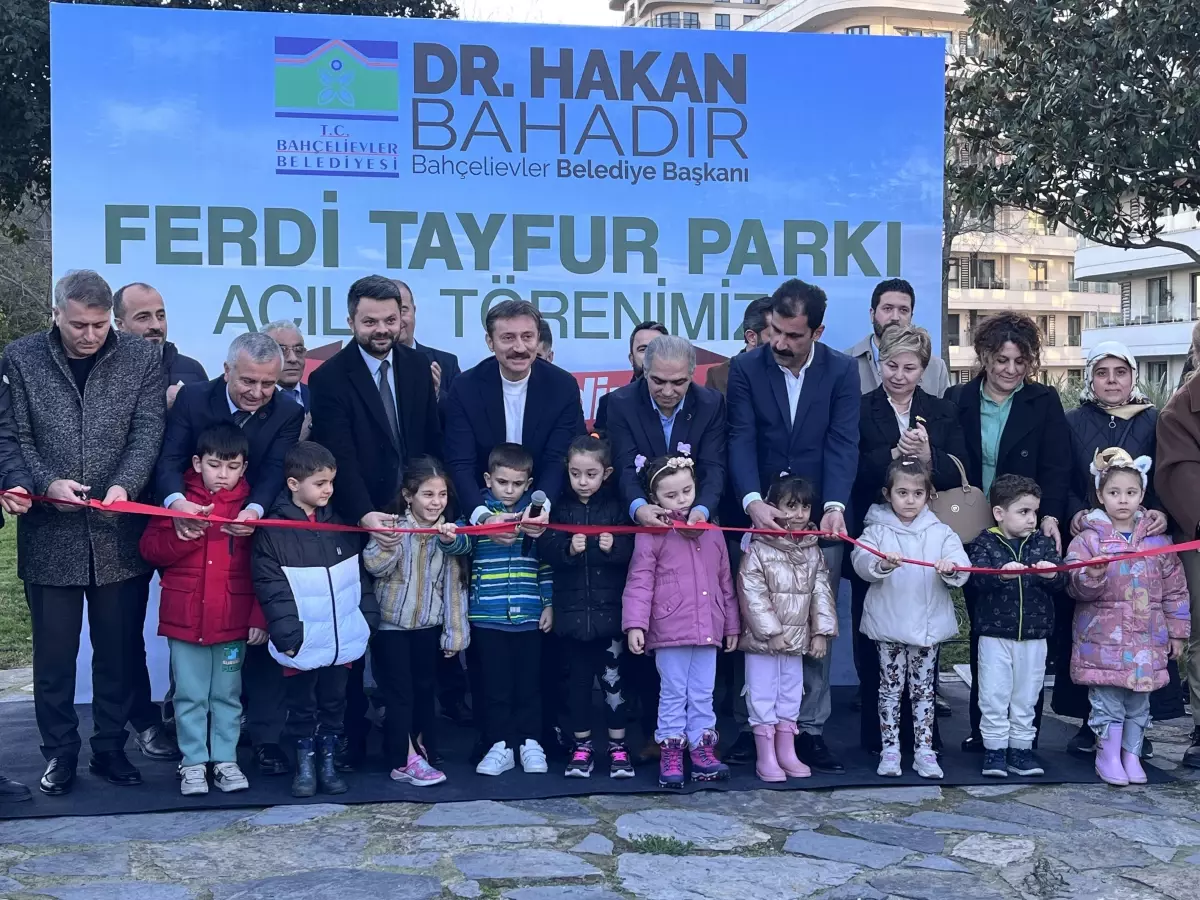 Bahçelievler Belediyesi Ferdi Tayfur Parkı\'nı Açtı