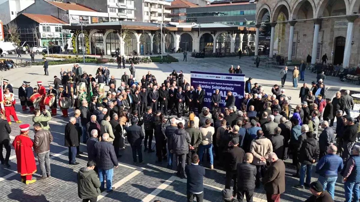 Düzce\'de Kardeş Şehirlere Yardım Kampanyası Başlatıldı
