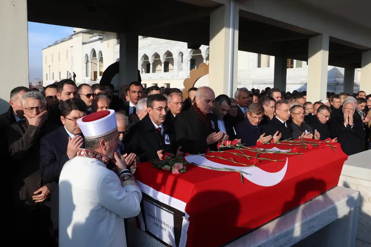 Eski AK Parti Milletvekili Ahmet İyimaya Son Yolculuğuna Uğurlandı