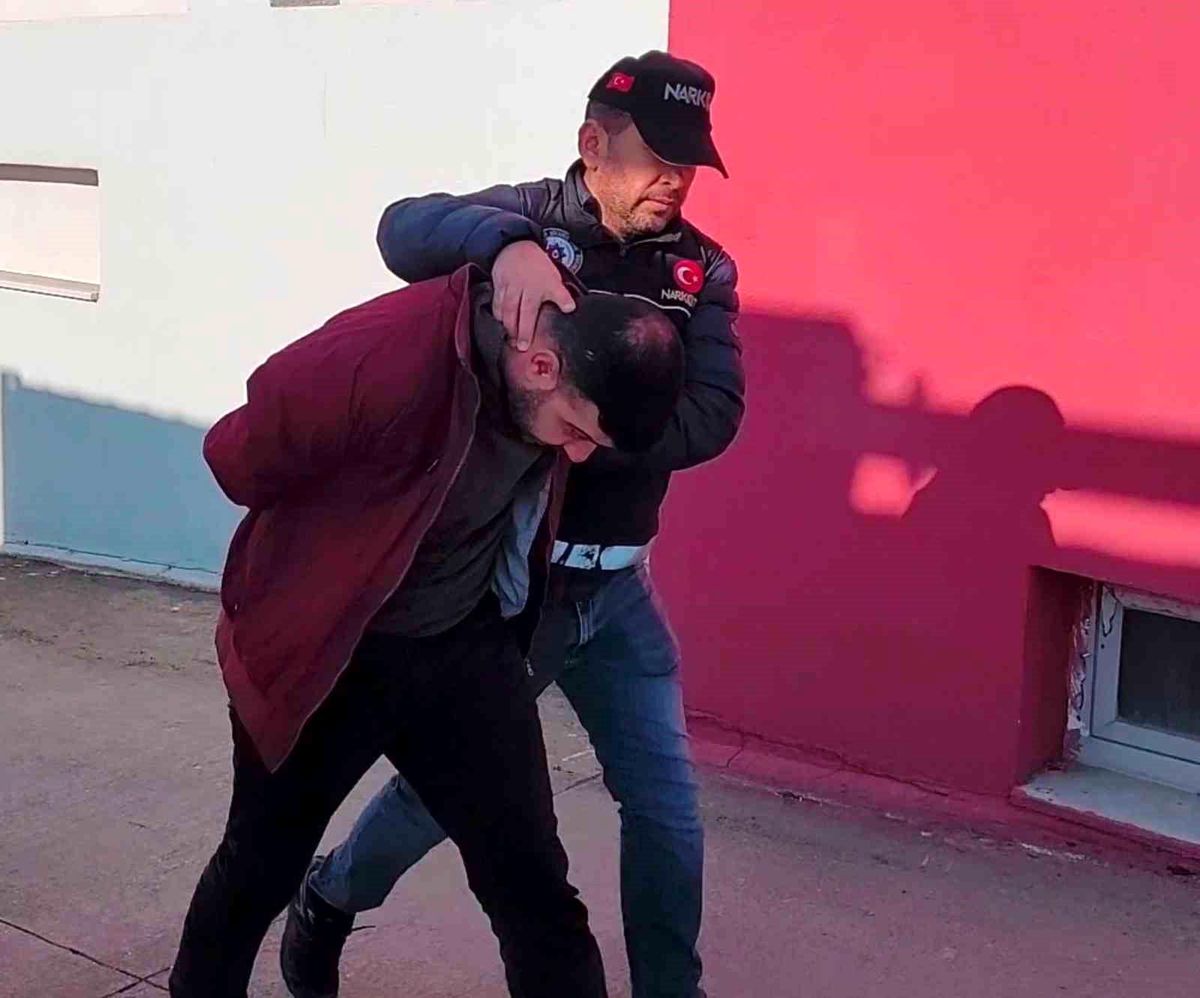 Adana\'da Uyuşturucu Hap Operasyonu