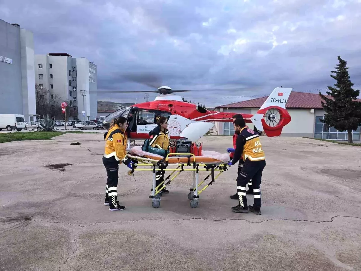 Kalp Krizi Hastası Hava Ambulansla Sevk Edildi