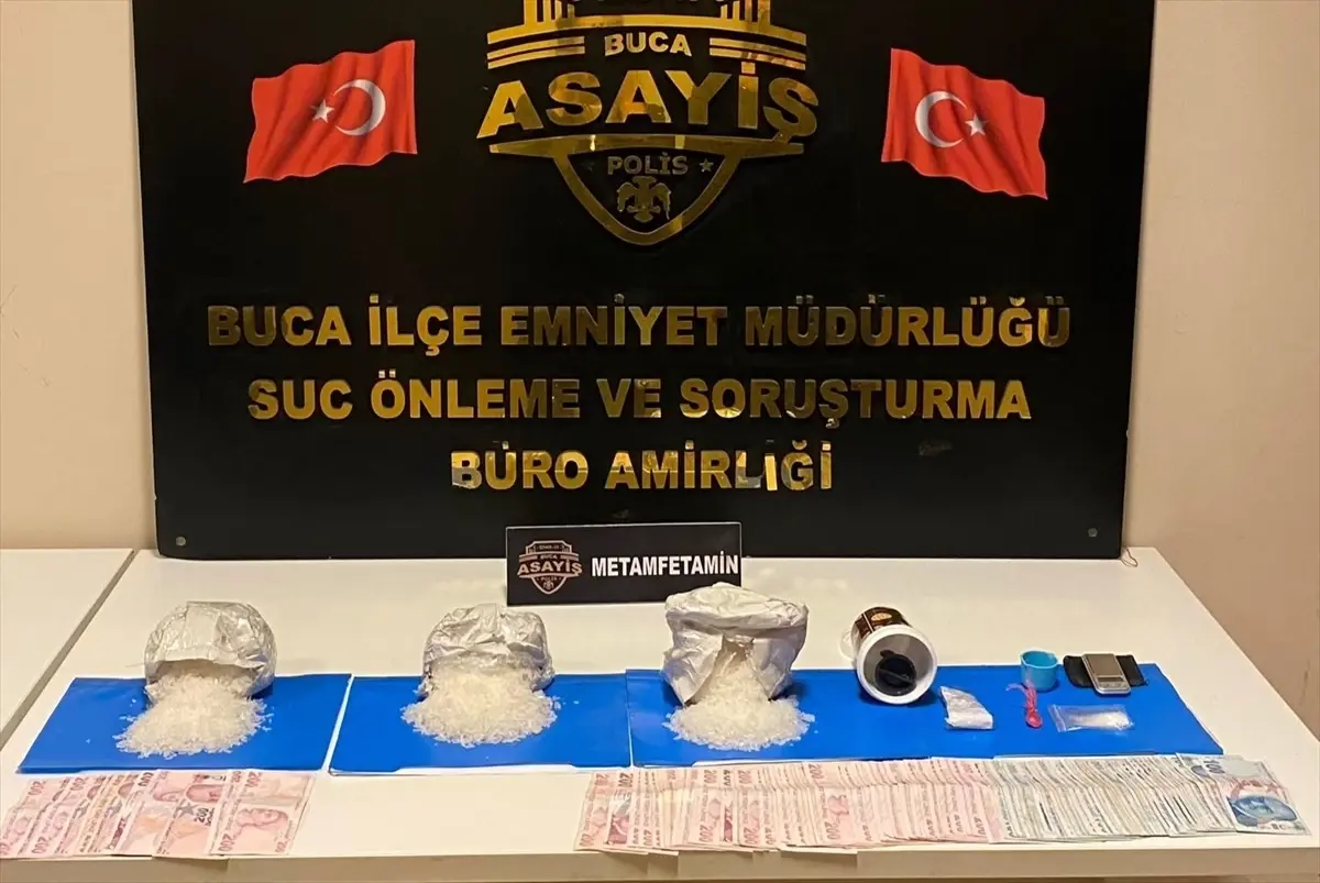 Buca\'da Uyuşturucu Operasyonu: 2 Gözaltı