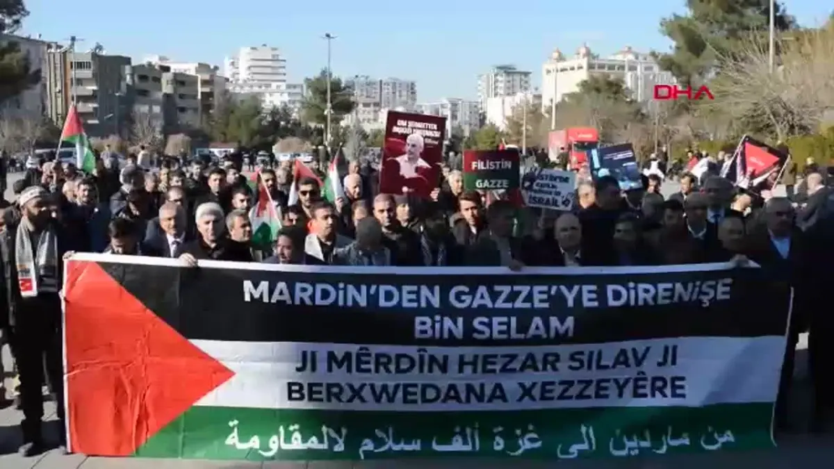 Mardin\'de İsrail Protestosu: Gazze\'deki Gazeteciler Anıldı