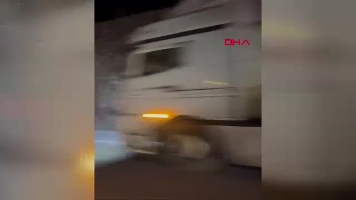 Siirt-Bitlis Kara Yolunda TIR Yangını