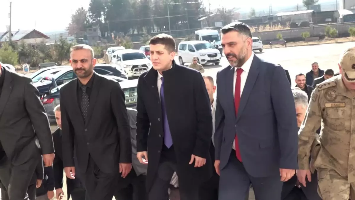 Güneydoğu Gazeteciler Cemiyeti\'nden Vefa: Aziz Korkmaz ve Cem Emir\'in İsimleri Yaşatıldı