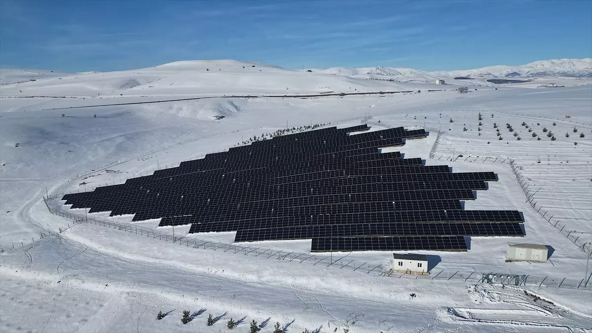 Bayburt Üniversitesi\'nde Güneş Enerjisi Santrali